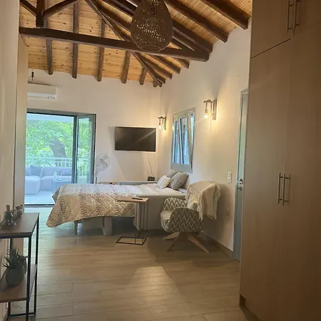 Pappous Workplace Casa de Campo Skiathos Town