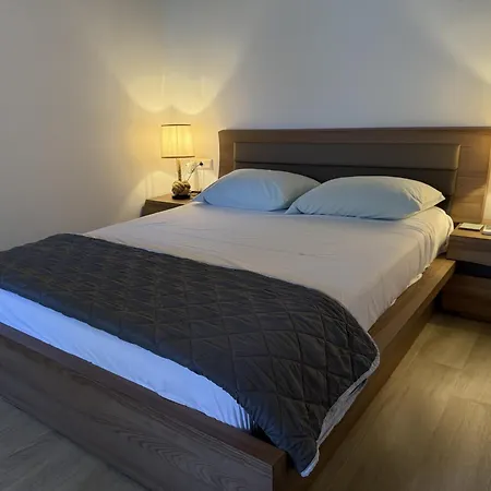 Casa de Campo Pappous Workplace