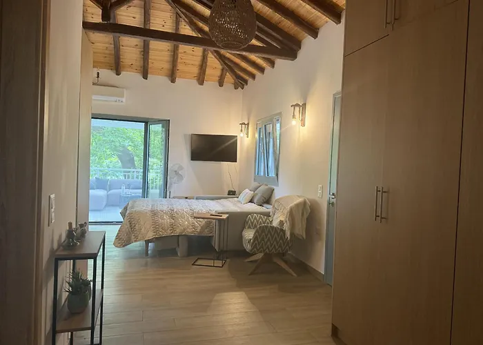 Pappous Workplace Летний дом Колиос